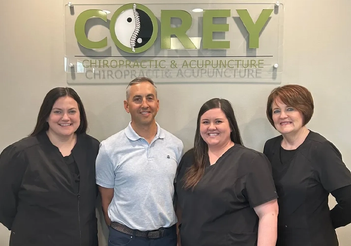 Chiropractor Omaha NE Russell Corey and staff members